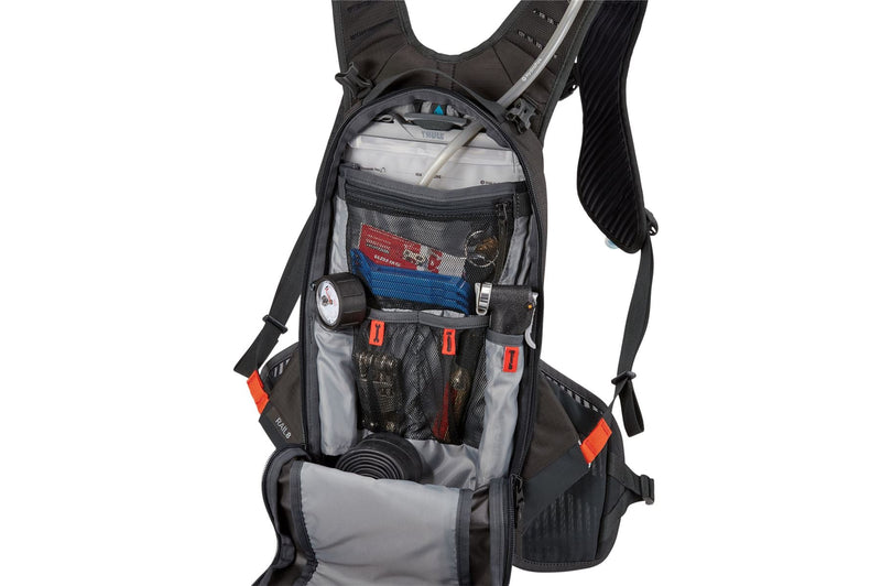 Thule Rail hydration pack 8L obsidian grey Hydration pack - Thule - My Roof Bars