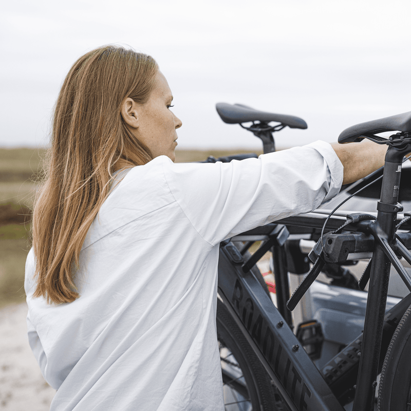 Thule OutWay Hanging Hanging Bike Rack | Lockable