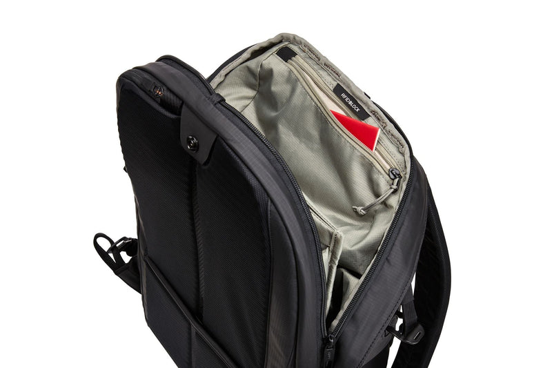 Thule Tact backpack 21L - Black Daypack