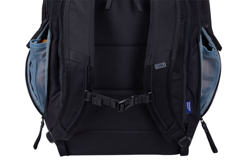 Thule RoundTrip snowboard and ski boot backpack 60L Black