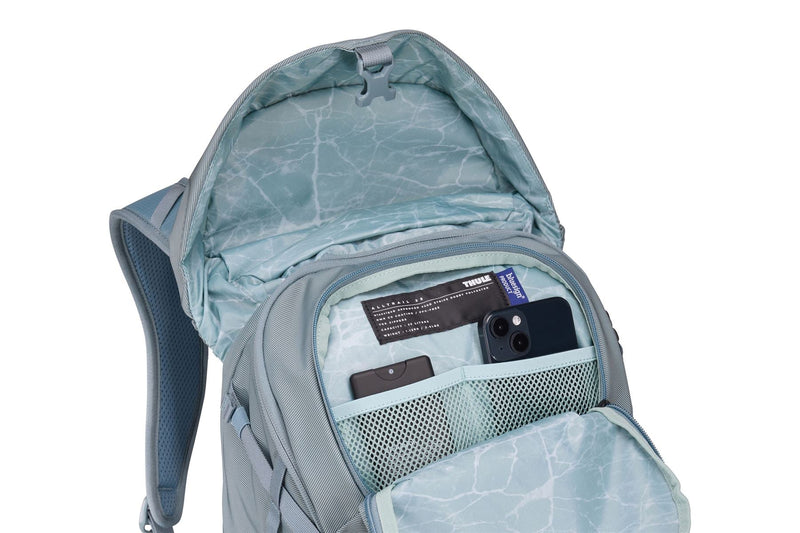 Thule AllTrail 25L daypack with rain cover Pond grey
