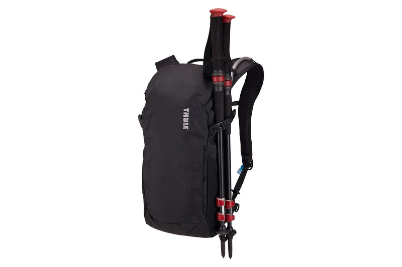 Thule AllTrail hydration pack 16L black
