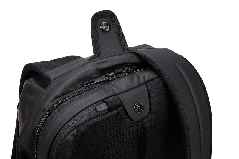 Thule Tact backpack 21L - Black Daypack