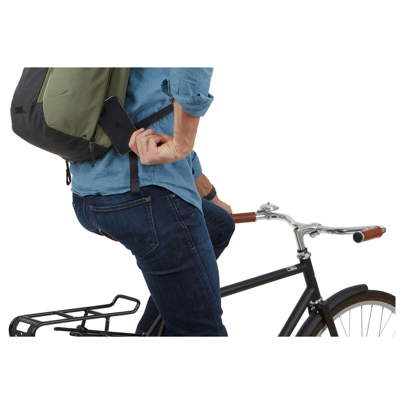 Thule Paramount Commuter Rucksack 27L Olivine Green Cycling Backpack - Thule - My Roof Bars