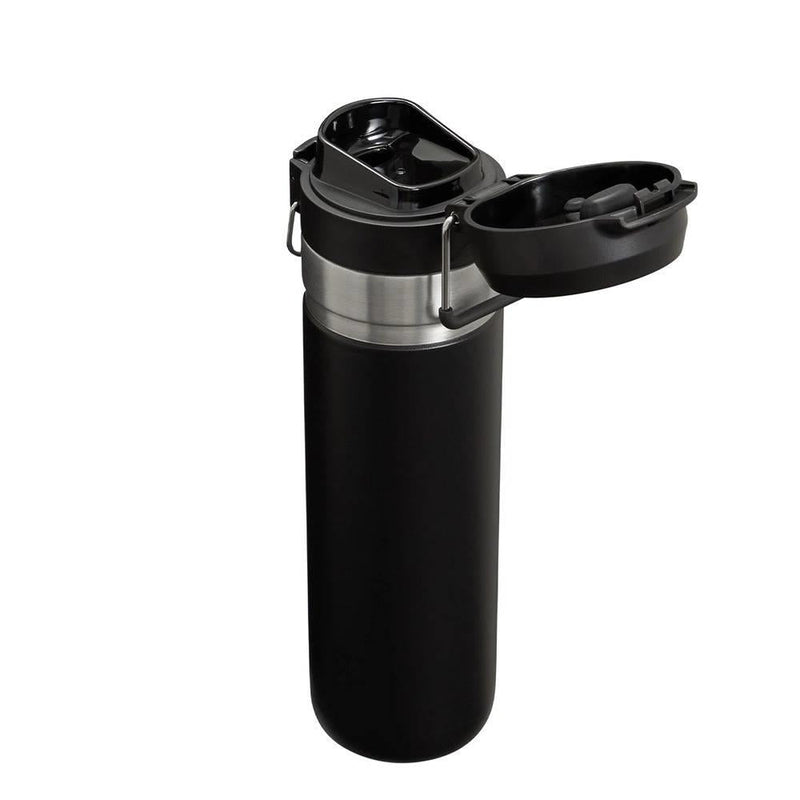 Stanley Quick-Flip Water Bottle 0.7L - Stanley - My Roof Bars