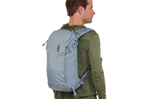 Thule AllTrail hydration pack 16L Pond grey - Thule - My Roof Bars