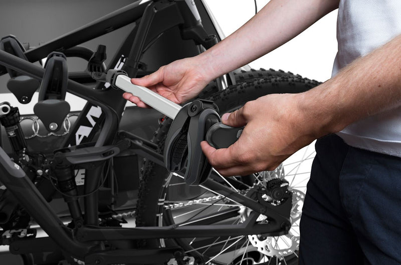 Thule EasyFold XT three-bike platform towbar bike rack black/aluminium Towbar Bike Rack