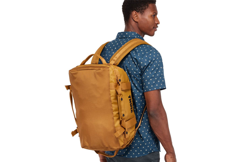 Thule Chasm 30L duffel bag golden brown