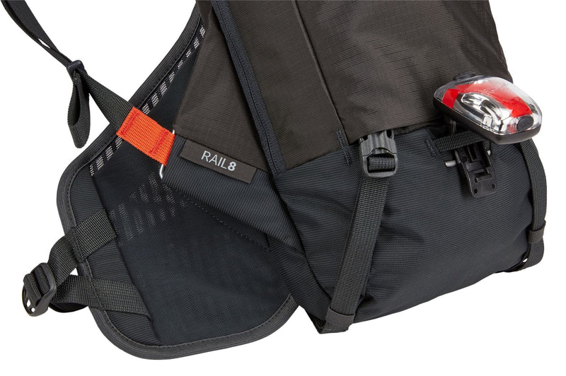 Thule Rail hydration pack 8L obsidian grey Hydration pack - Thule - My Roof Bars
