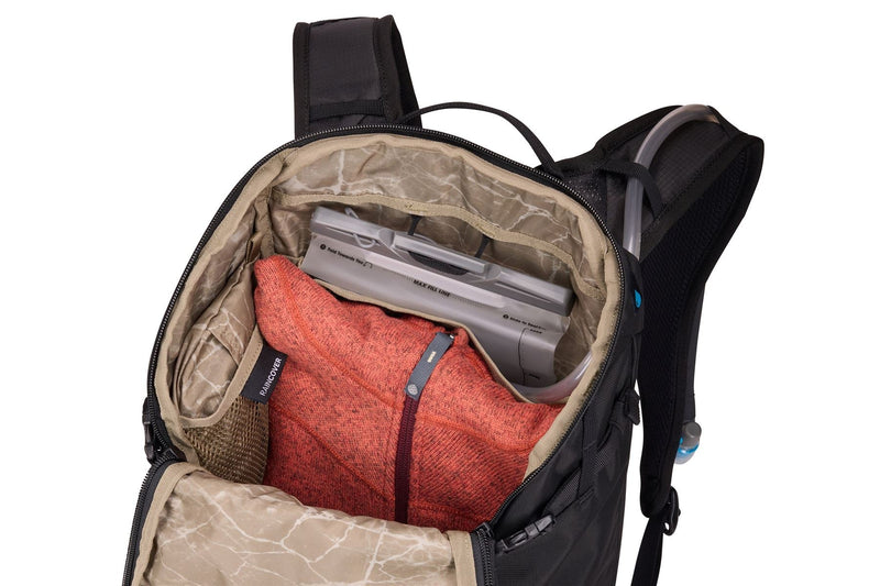 Thule AllTrail hydration pack 22L black