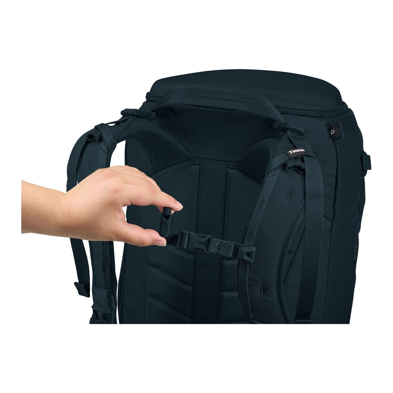 Thule Landmark 60L Women's travel pack darkest blue