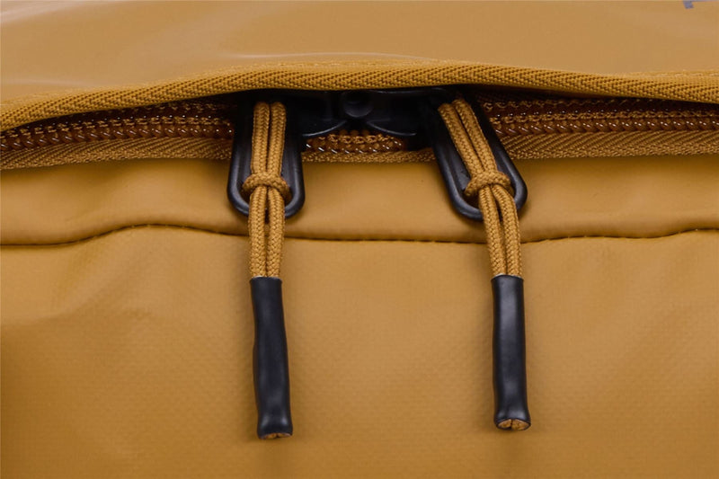 Thule Chasm 30L duffel bag golden brown