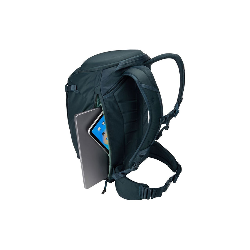 Thule Landmark 40L travel pack darkest blue